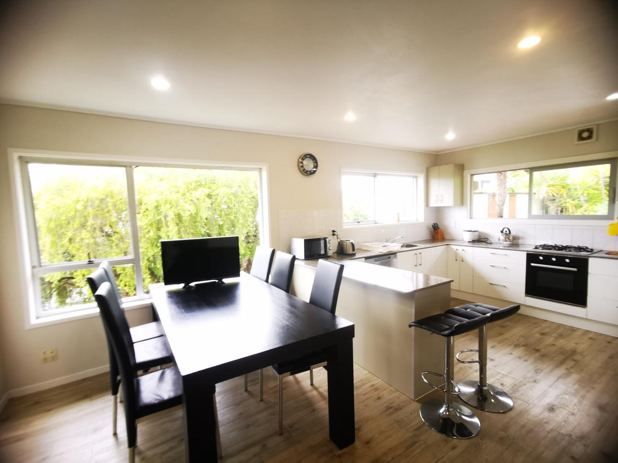 Sunshine Hillcrest Home โอ๊คแลนด์ ภายนอก รูปภาพ